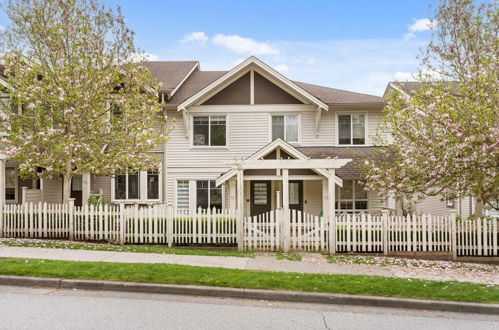 41 4401 BLAUSON BOULEVARD, Abbotsford BC V3G 0A4, Abbotsford BC — Residential for Sale - Photo 2