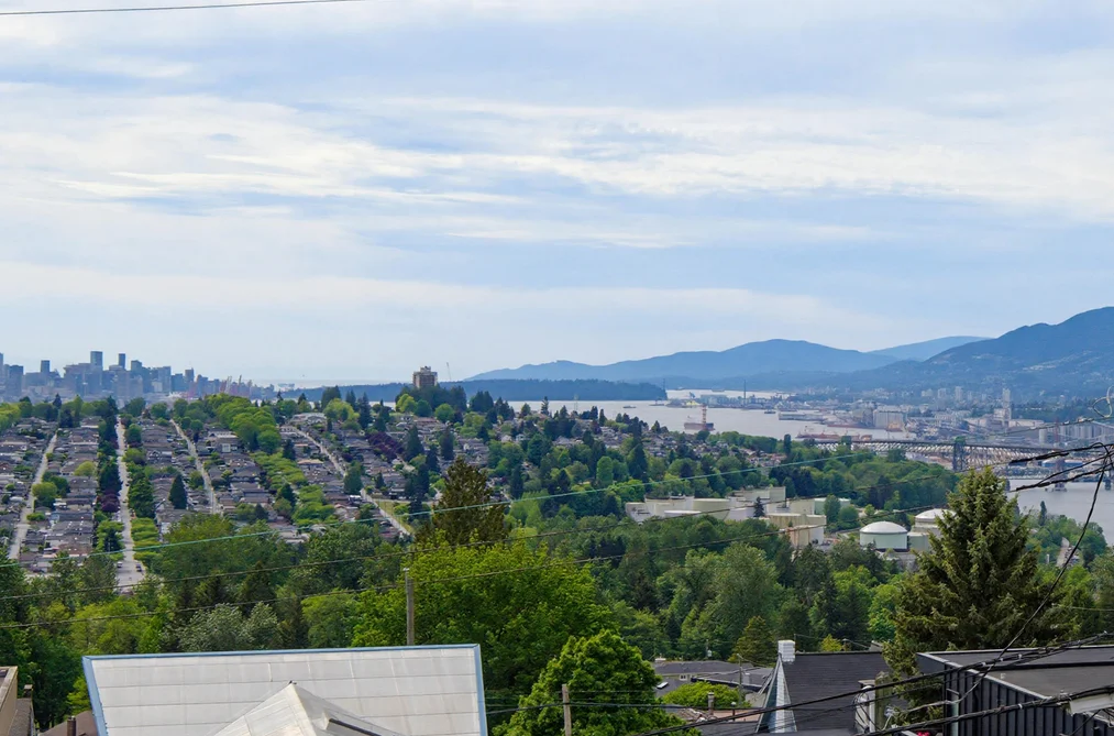 41 N HYTHE AVENUE, Burnaby BC V5B 1G3, Burnaby BC — Residential for Sale - Photo 2