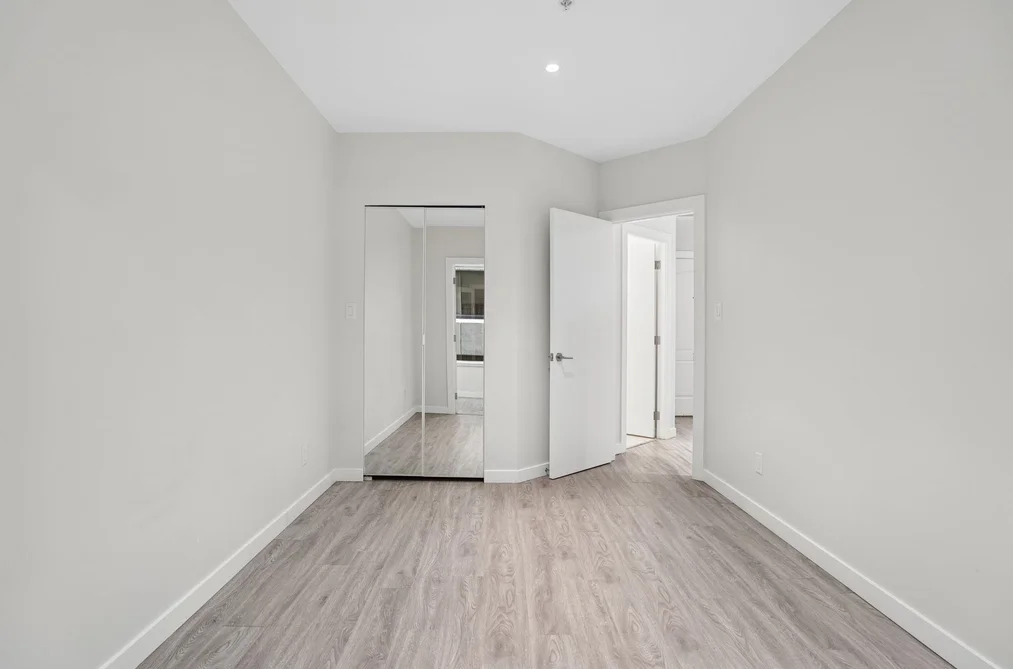 410 1177 HORNBY STREET, Vancouver, BC — Residential for Sale — Photo 10 of 25