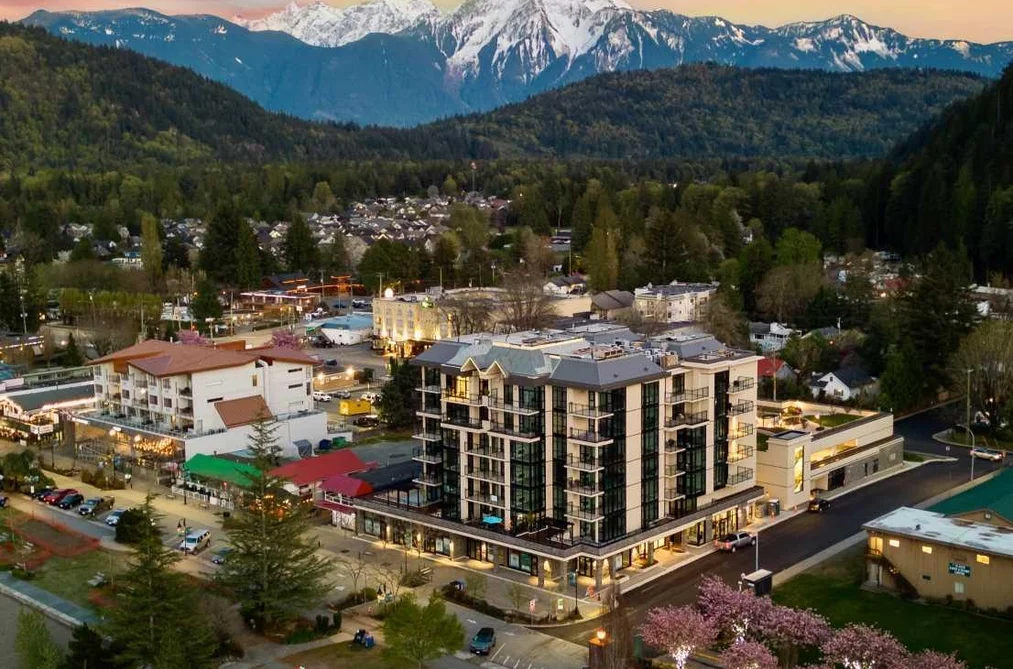 410 120 ESPLANADE AVENUE, Harrison Hot Springs BC V0M 1K0, Harrison Hot Springs BC — Residential for Sale - Photo 2