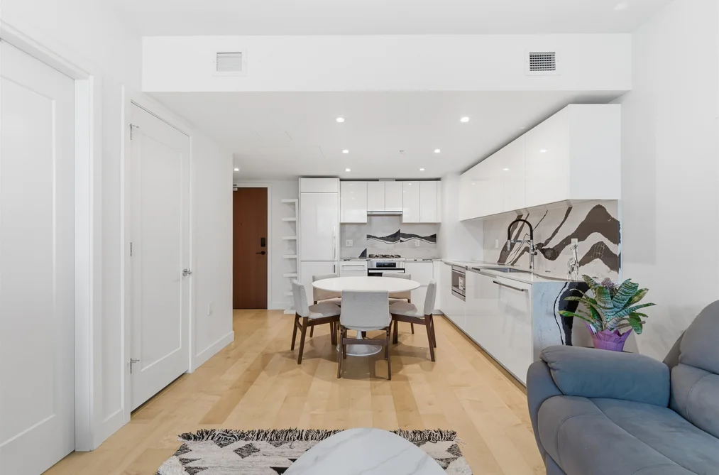 410 135 E 13TH STREET, North Vancouver BC V7T 1C3, North Vancouver BC — Residential for Sale - Photo 6