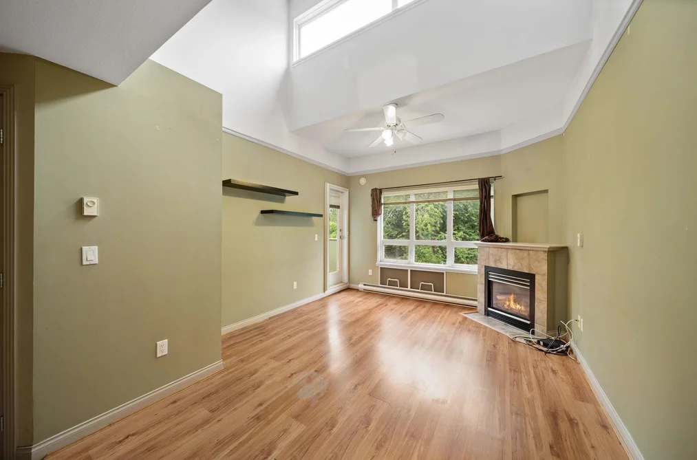 410 14377 103 AVENUE, Surrey, BC — Residential for Sale - Photo 2
