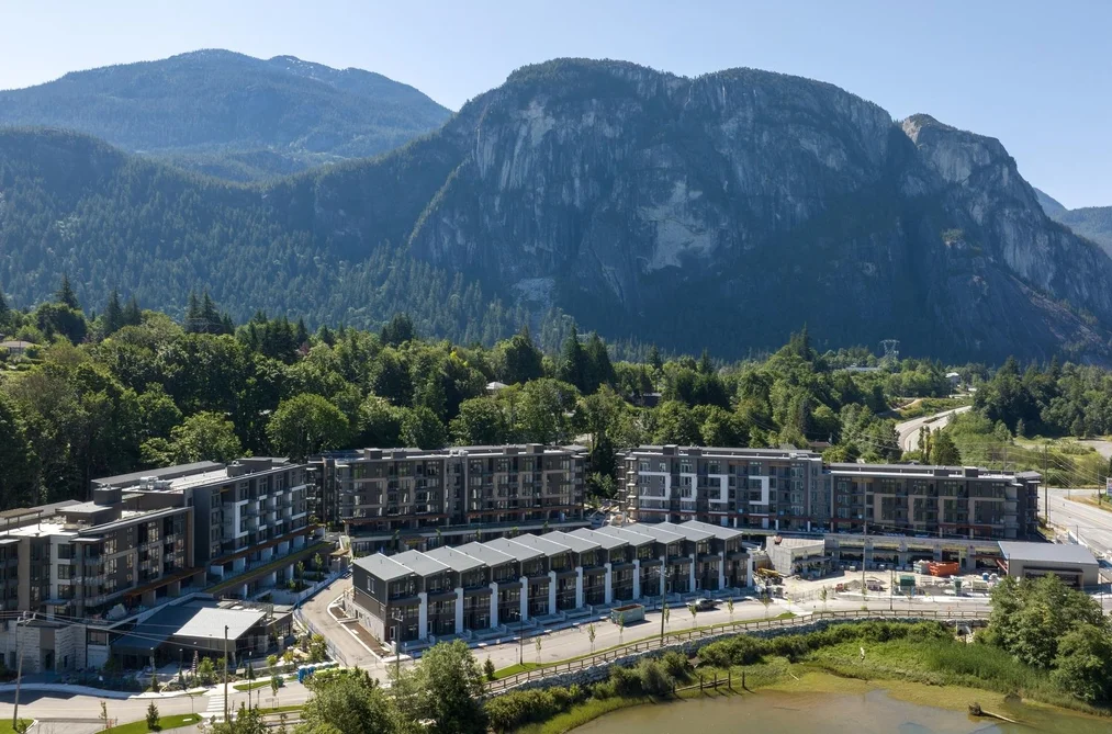 Condo for sale at 410 1500 Scott Crescent Squamish British Columbia - MLS: R3132108
