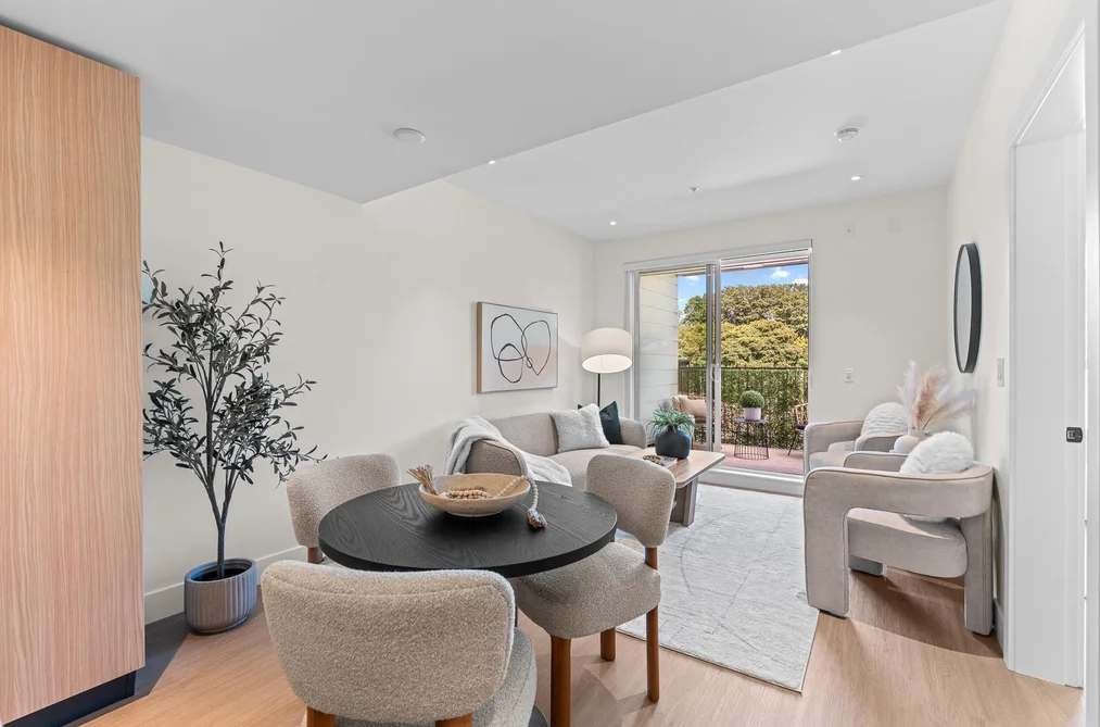 Condo for sale at 410 2235 E Broadway Vancouver British Columbia - MLS: R3163023