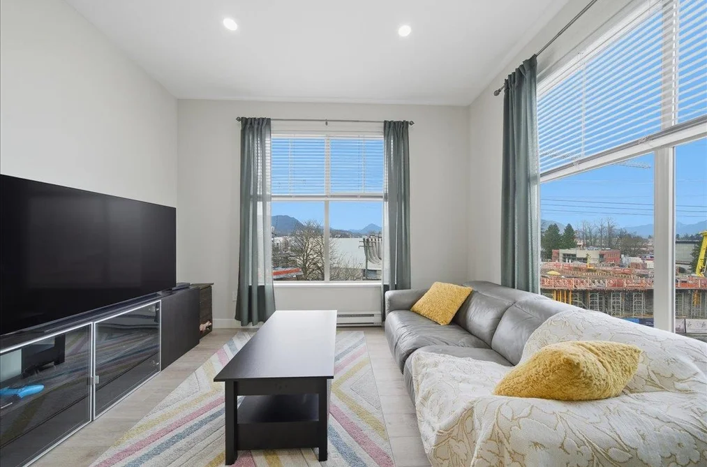 410 2478 SHAUGHNESSY STREET, Port Coquitlam BC V3C 0A1, Port Coquitlam BC — Residential for Sale - Photo 2