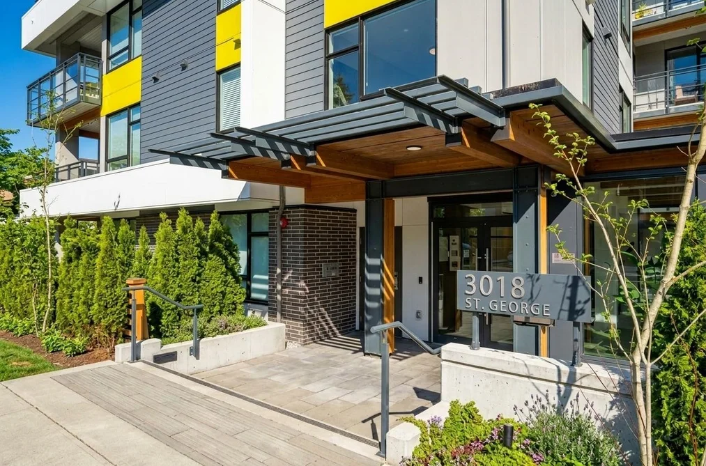 Condo for sale at 410 3018 St Goerge Street Port Moody British Columbia - MLS: R3162661