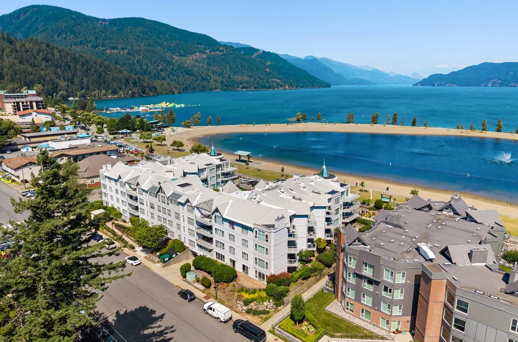 Condo for sale at 410 328 Esplanade Avenue Harrison Hot Springs British Columbia - MLS: R3146833