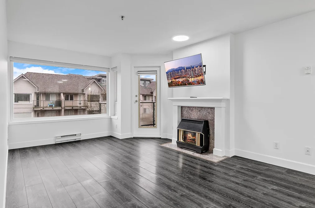 410 33688 KING ROAD, Abbotsford BC V2S 7P9, Abbotsford BC — Residential for Sale - Photo 2