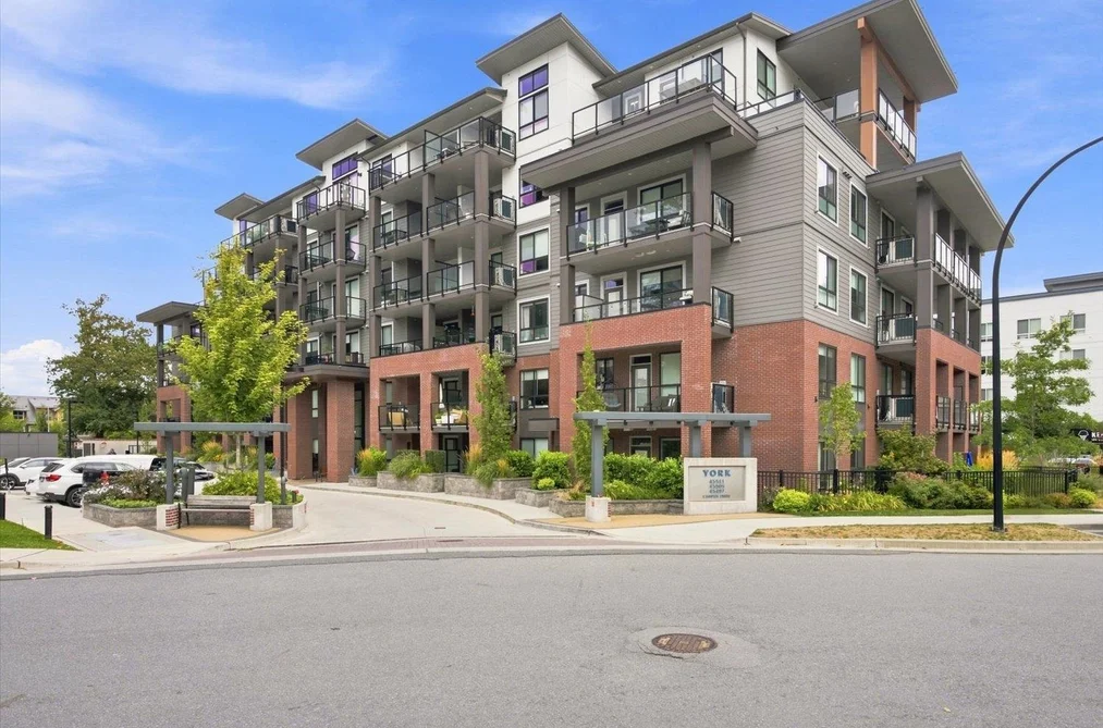 45511 Campus Dr Unit 410, Chilliwack, BC - MLS: R3175301