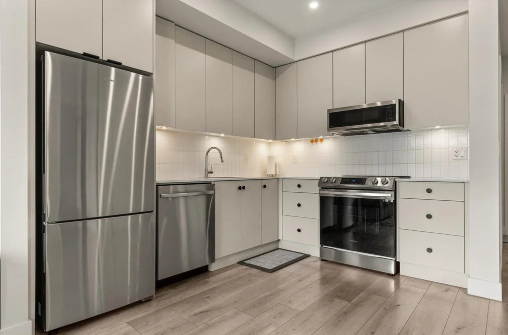 410-45511 Campus Drive, Chilliwack, BC - Condo for Sale - Photo 10 of 28 410-45511 Campus Drive, Chilliwack, BC - Condo for Sale - Photo 10 of 28