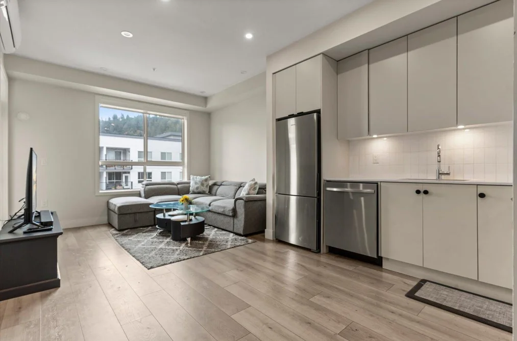 410-45511 Campus Drive, Chilliwack, BC - Condo for Sale - Photo 11 of 28 410-45511 Campus Drive, Chilliwack, BC - Condo for Sale - Photo 11 of 28