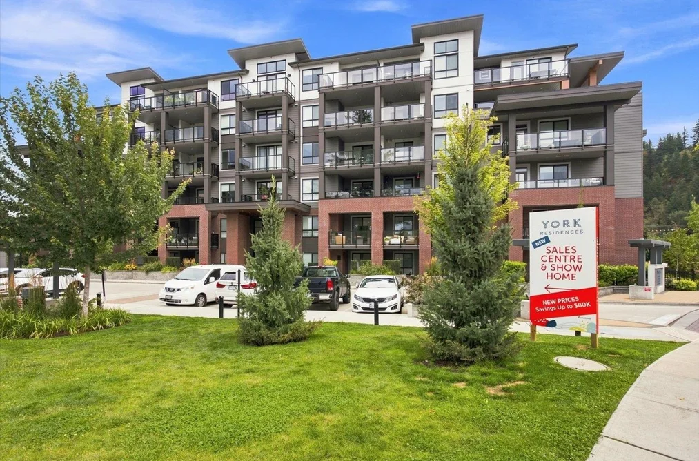410-45511 Campus Drive, Chilliwack, BC - Condo for Sale - Photo 3 of 28 410-45511 Campus Drive, Chilliwack, BC - Condo for Sale - Photo 3 of 28