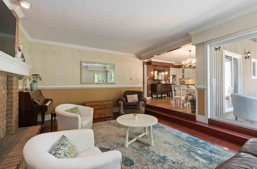 4106 Staulo Crescent, Vancouver, BC - House for Sale - Photo 14 of 40 4106 Staulo Crescent, Vancouver, BC - House for Sale - Photo 14 of 40