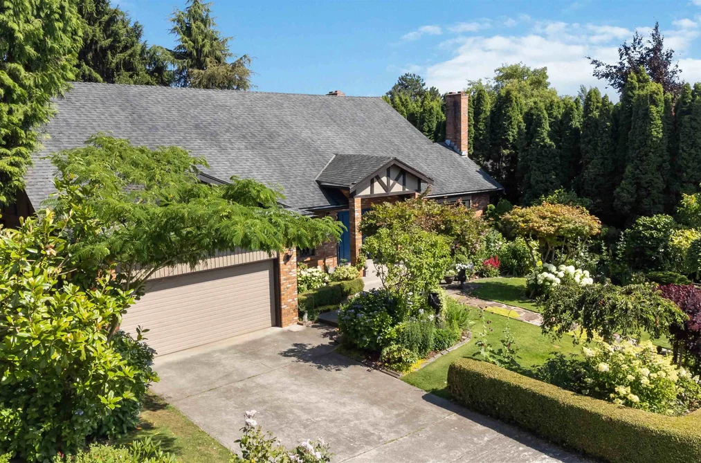 4106 Staulo Crescent, Vancouver, BC - House for Sale - Photo 39 of 40 4106 Staulo Crescent, Vancouver, BC - House for Sale - Photo 39 of 40