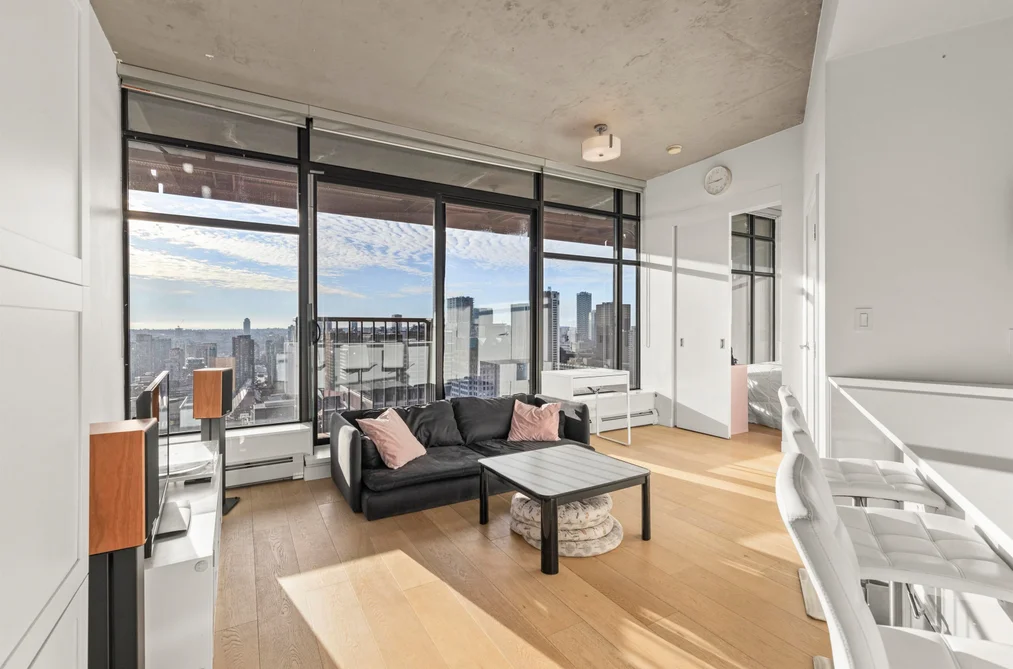 Condo for sale at 4108 128 W Cordova Street Vancouver British Columbia - MLS: R3093369
