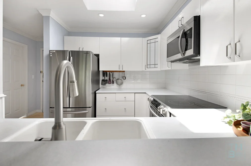 411 128 W 8TH STREET, North Vancouver BC V7M 3M1, North Vancouver BC — Residential for Sale — Photo 9 of 37