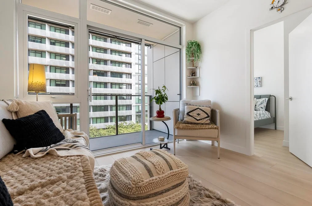 Condo for sale at 411 13573 98a Avenue Surrey British Columbia - MLS: R3157055