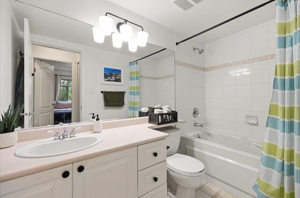 411 2059 CHESTERFIELD AVENUE, North Vancouver BC V7M 2P4, North Vancouver BC — Residential for Sale — Photo 22 of 33
