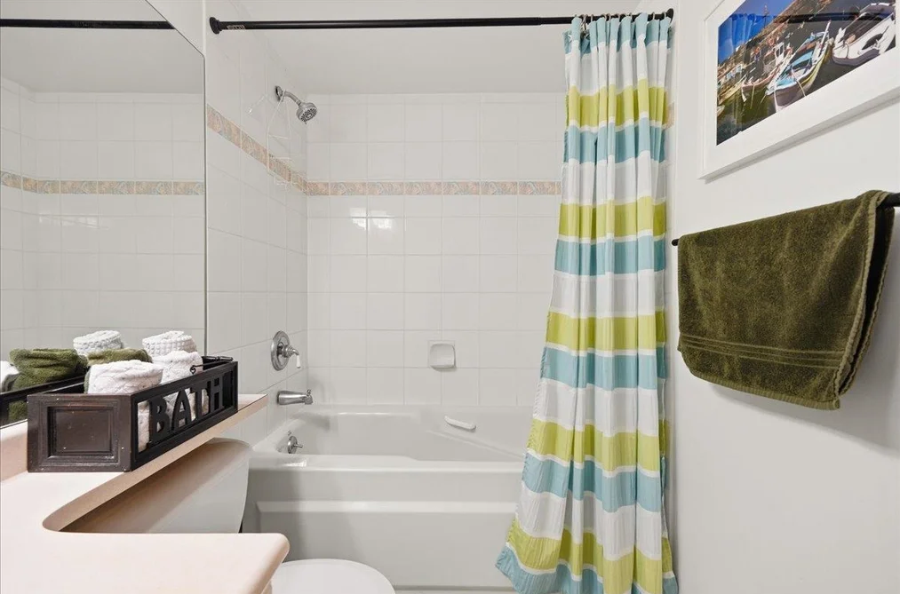 411 2059 CHESTERFIELD AVENUE, North Vancouver BC V7M 2P4, North Vancouver BC — Residential for Sale — Photo 23 of 33