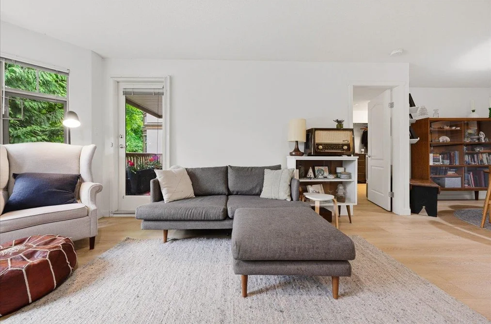 411 2059 CHESTERFIELD AVENUE, North Vancouver BC V7M 2P4, North Vancouver BC — Residential for Sale — Photo 5 of 33