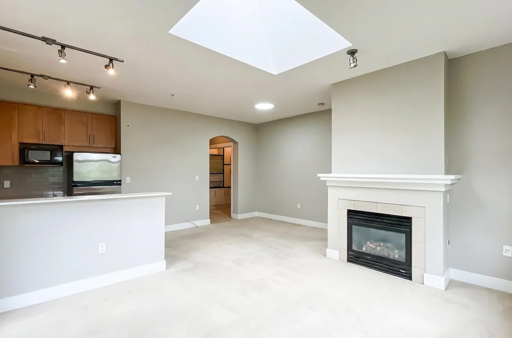 411 2083 W 33RD AVENUE, Vancouver BC V6M 4M6, Vancouver BC — Residential for Sale - Photo 2