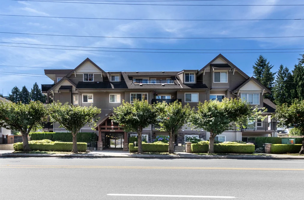 Condo for sale at 411 22150 Dewdney Trunk Road Maple Ridge British Columbia - MLS: R3147041