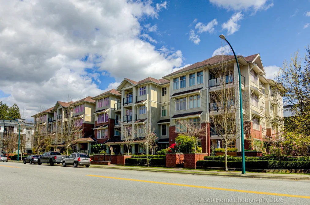 Condo for sale at 411 2330 Shaughnessy Street Port Coquitlam British Columbia - MLS: R3113389