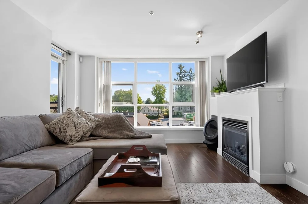 Condo for sale at 411 3255 Smith Avenue Burnaby British Columbia - MLS: R3132353