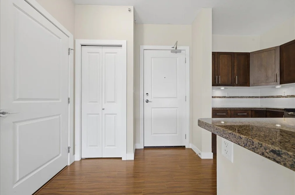 411 33898 PINE STREET, Abbotsford BC V2S 2P3, Abbotsford BC — Residential for Sale - Photo 2