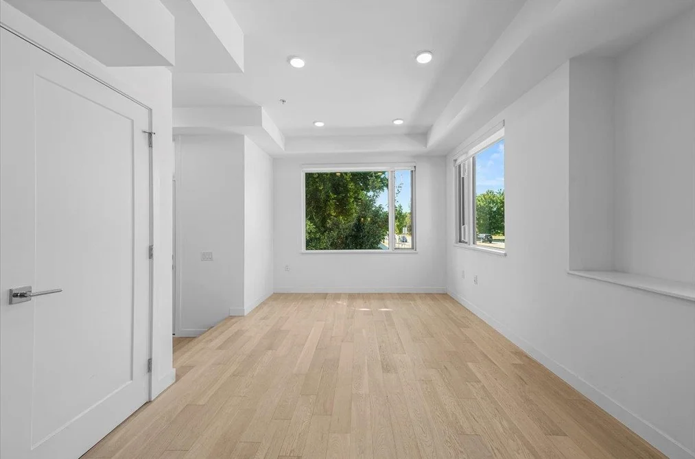 4110 COLUMBIA STREET, Vancouver BC V5Y 2H9, Vancouver BC — Residential for Sale - Photo 3