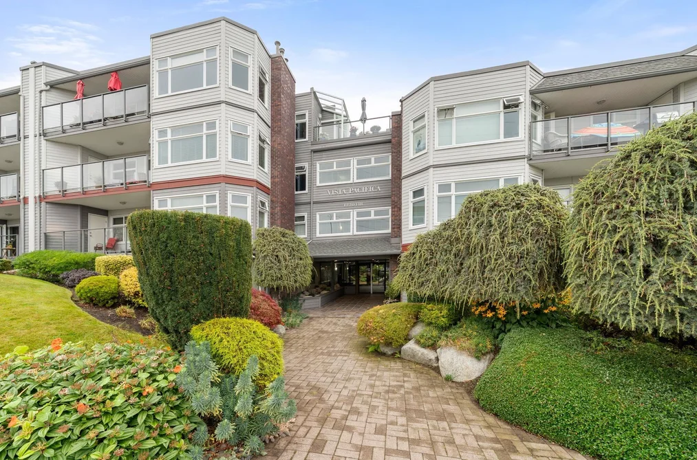 Condo for sale at 412 1220 Fir Street White Rock British Columbia - MLS: R3169249