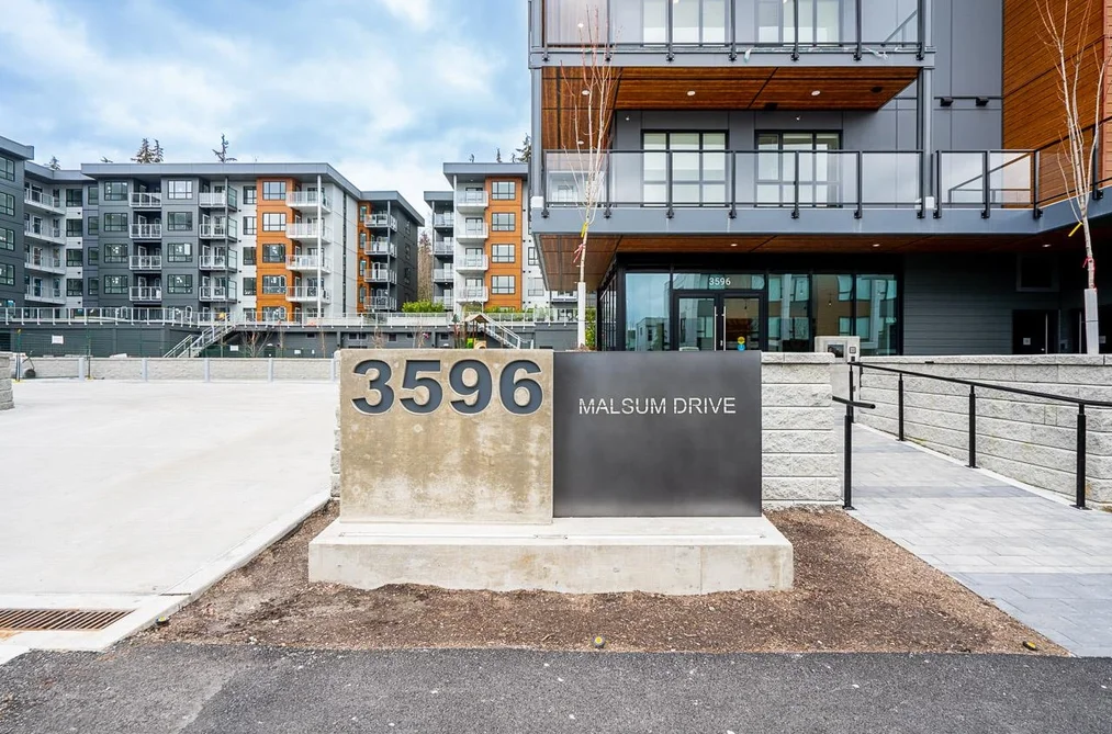 412 3596 MALSUM DRIVE, North Vancouver BC V7G 0B5, North Vancouver BC — Residential for Sale - Photo 2