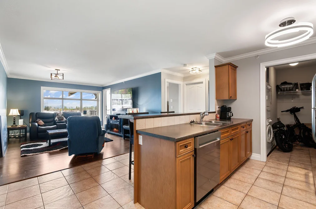 412 45769 STEVENSON ROAD, Chilliwack BC V2R 5Z2, Chilliwack BC — Residential for Sale - Photo 2
