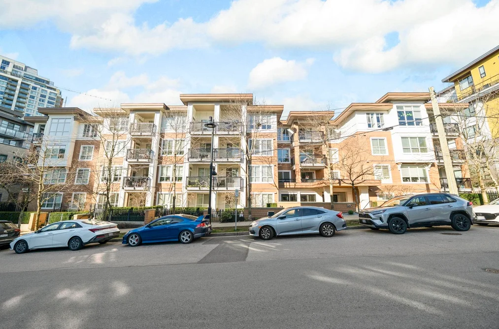 Condo for sale at 412 611 Regan Avenue Coquitlam British Columbia - MLS: R3096353