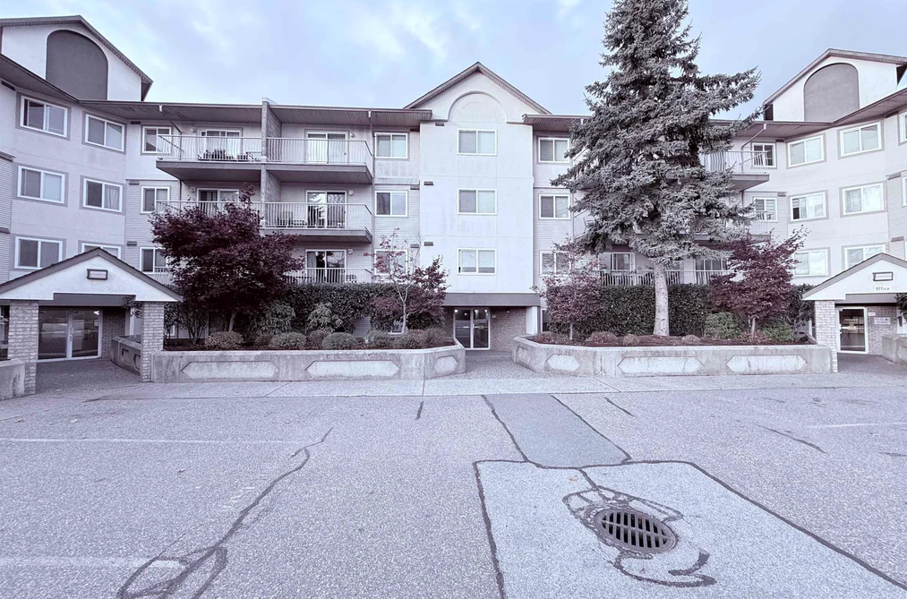 Condo for sale at 412 7694 Evans Road Chilliwack British Columbia - MLS: R3021155