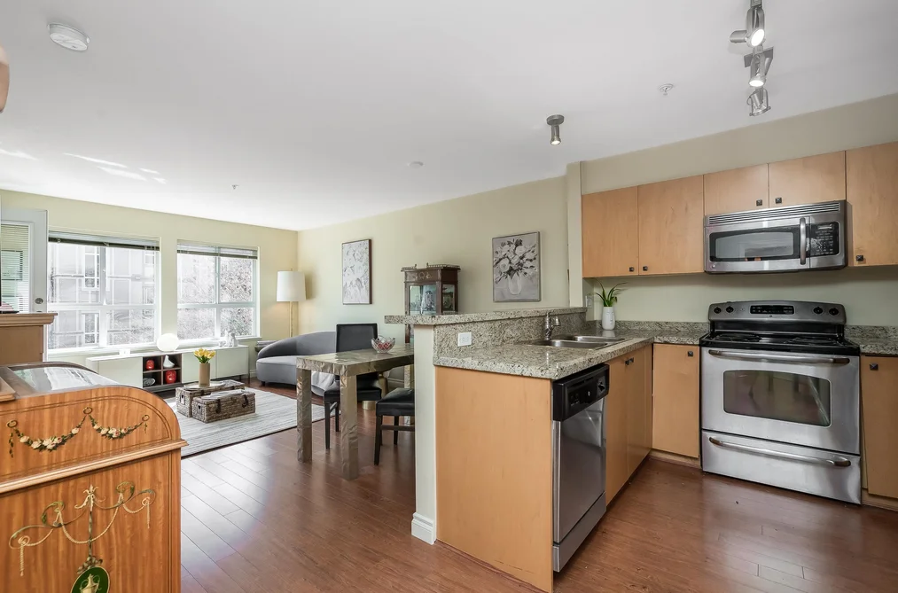 412 8717 160 STREET, Surrey BC V4N 5X7, Surrey BC — Residential for Sale - Photo 3