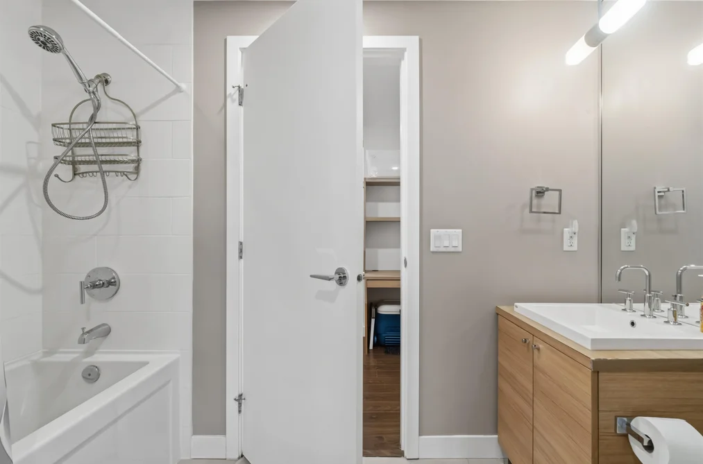412 - 9150 University High Street, Burnaby, BC - MLS: R3179995 - Photo 18 412 - 9150 University High Street, Burnaby, BC - MLS: R3179995 - Photo 18