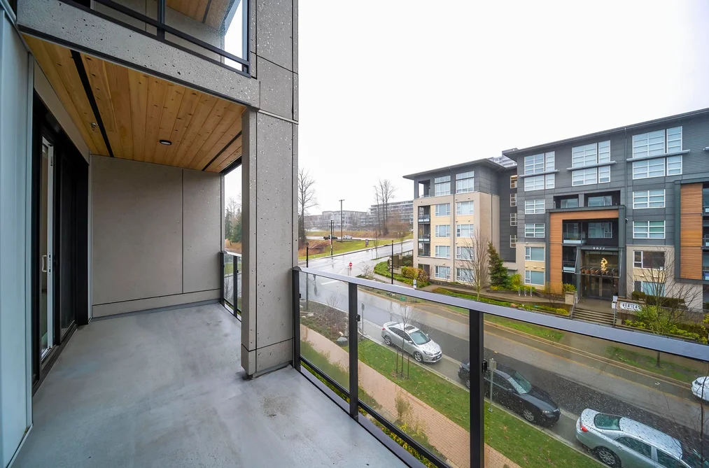 412 - 9888 University Crescent, Burnaby, BC - MLS: R3162901 - Photo 17 412 - 9888 University Crescent, Burnaby, BC - MLS: R3162901 - Photo 17