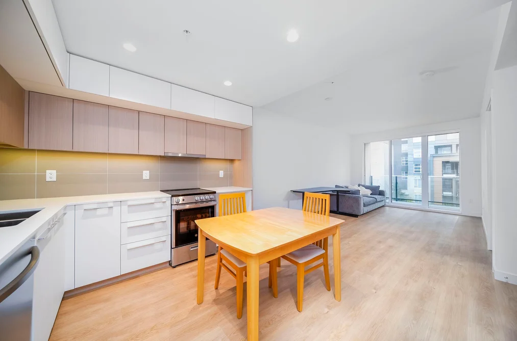 412 - 9888 University Crescent, Burnaby, BC - MLS: R3162901 - Photo 3 412 - 9888 University Crescent, Burnaby, BC - MLS: R3162901 - Photo 3