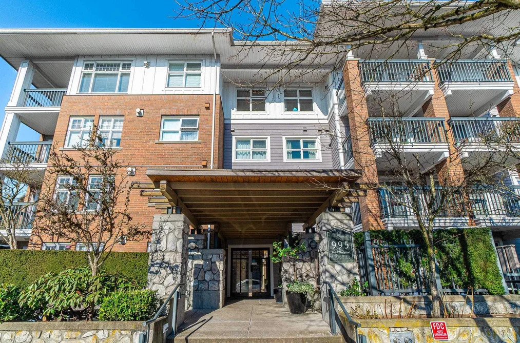 Condo for sale at 412 995 W 59th Avenue Vancouver British Columbia - MLS: R3126312