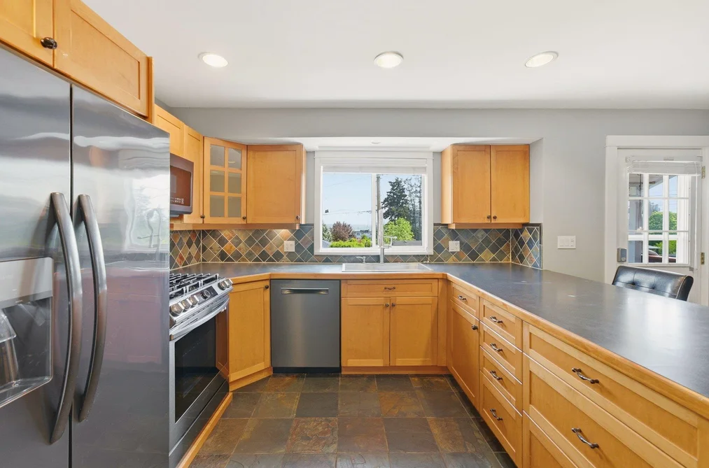 412 BLAIR AVENUE, New Westminster BC V3L 4A3, New Westminster BC — Residential for Sale - Photo 3