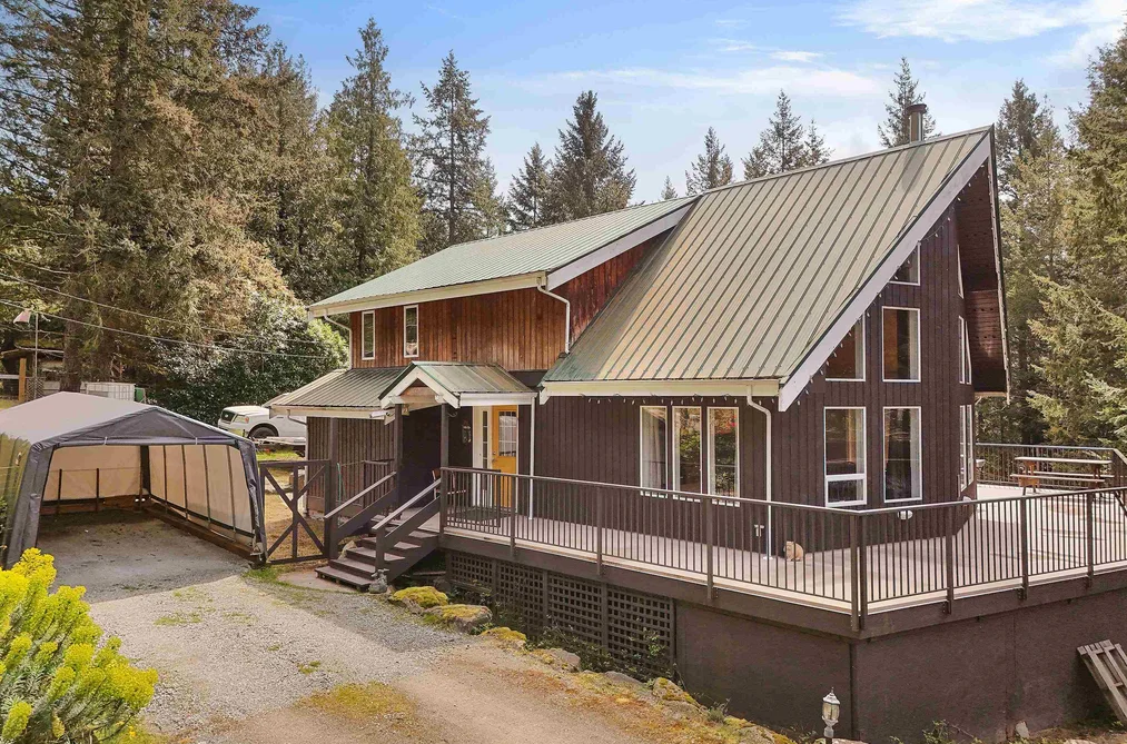 House for sale at 412 Wood Dale Drive Mayne Island British Columbia - MLS: R3118888