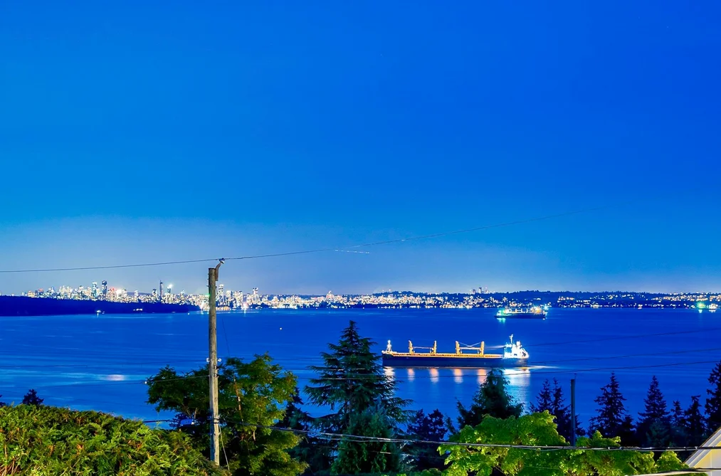 4125 BURKEHILL PLACE, West Vancouver BC V7V 3M8, West Vancouver BC — Residential for Sale - Photo 2
