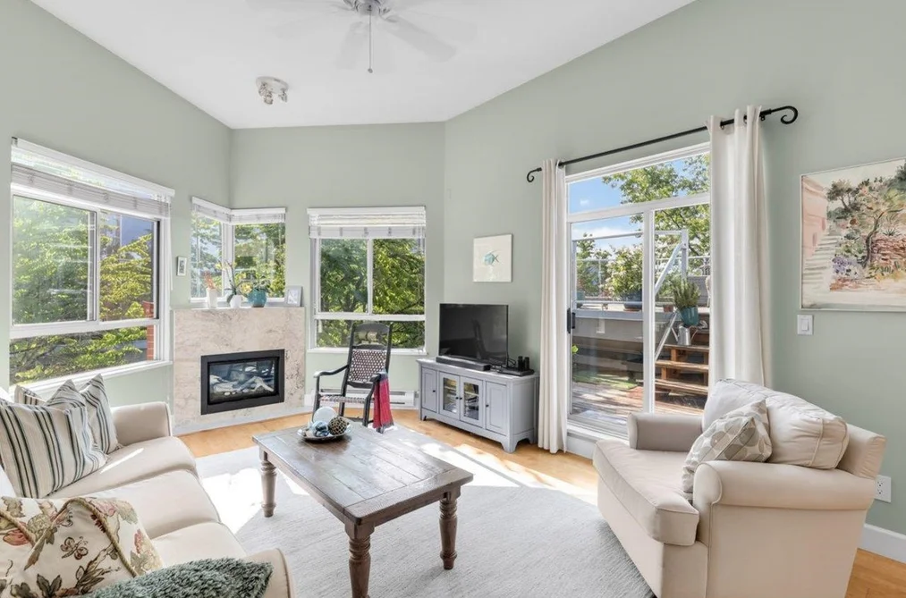 413 128 W 8TH STREET, North Vancouver, BC — Residential for Sale — Photo 4 of 36