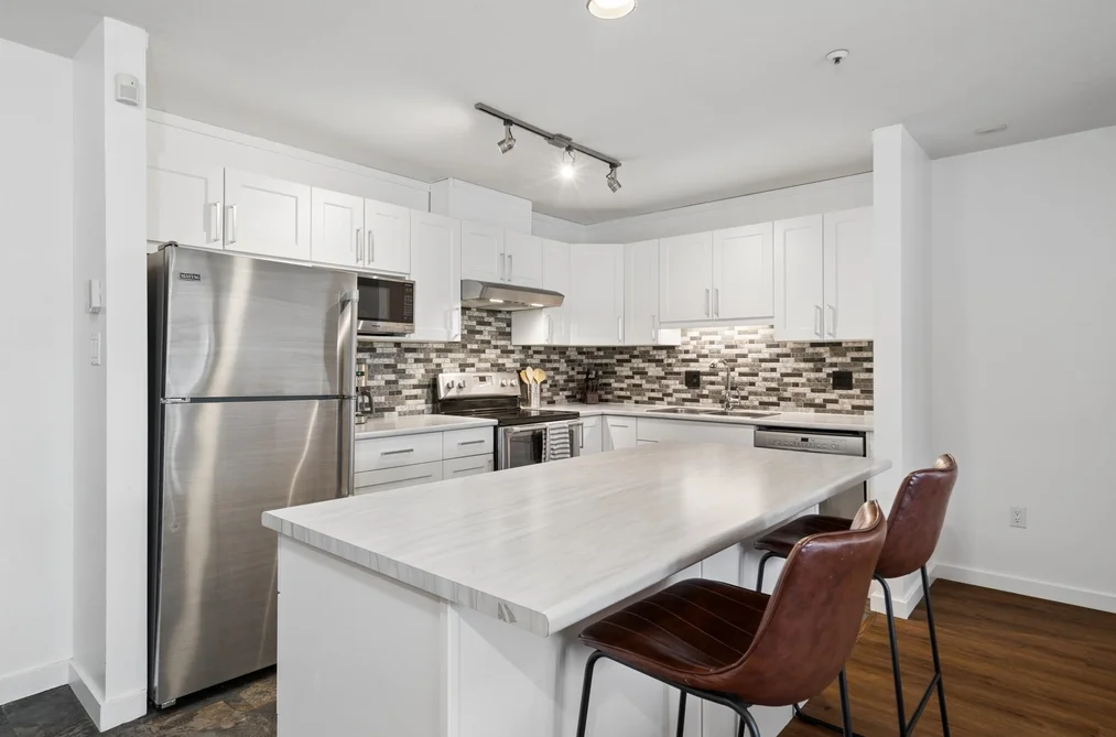 413 2968 BURLINGTON DRIVE, Coquitlam BC V3B 7N4, Coquitlam BC — Residential for Sale - Photo 2