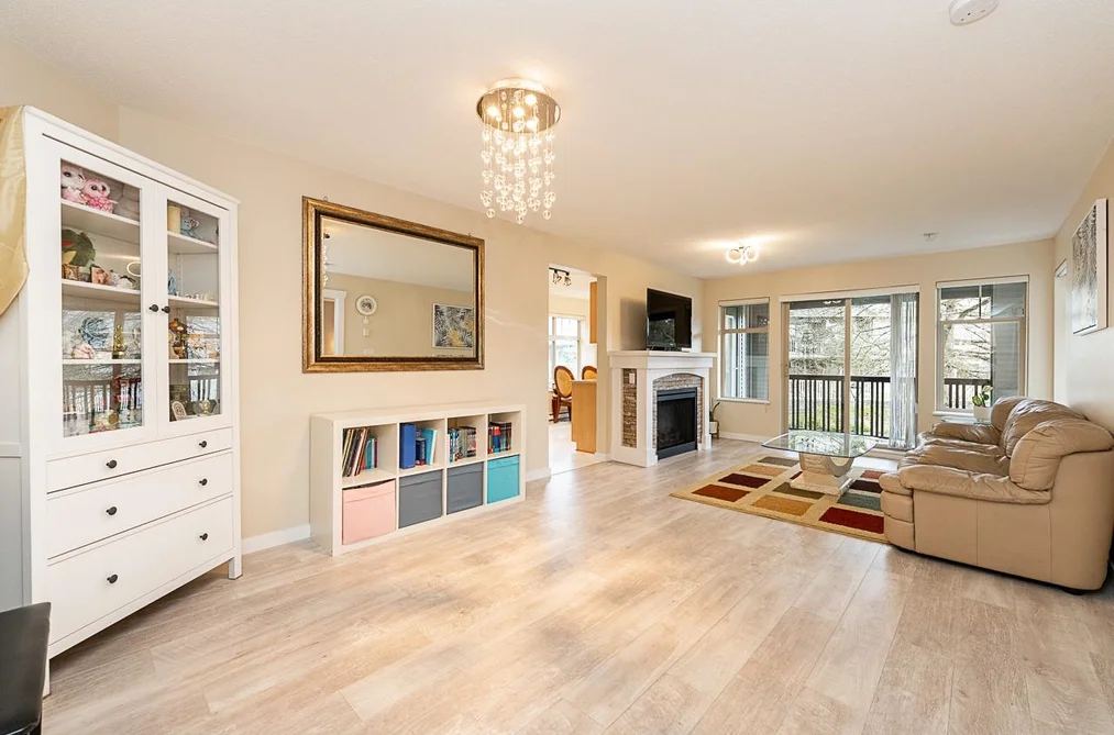 413 2988 SILVER SPRINGS BOULEVARD, Coquitlam BC V3E 3R6, Coquitlam BC — Residential for Sale - Photo 2