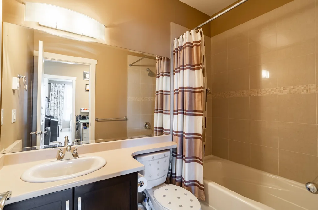 413 3192 GLADWIN ROAD, Abbotsford, BC — Residential for Sale — Photo 15 of 29