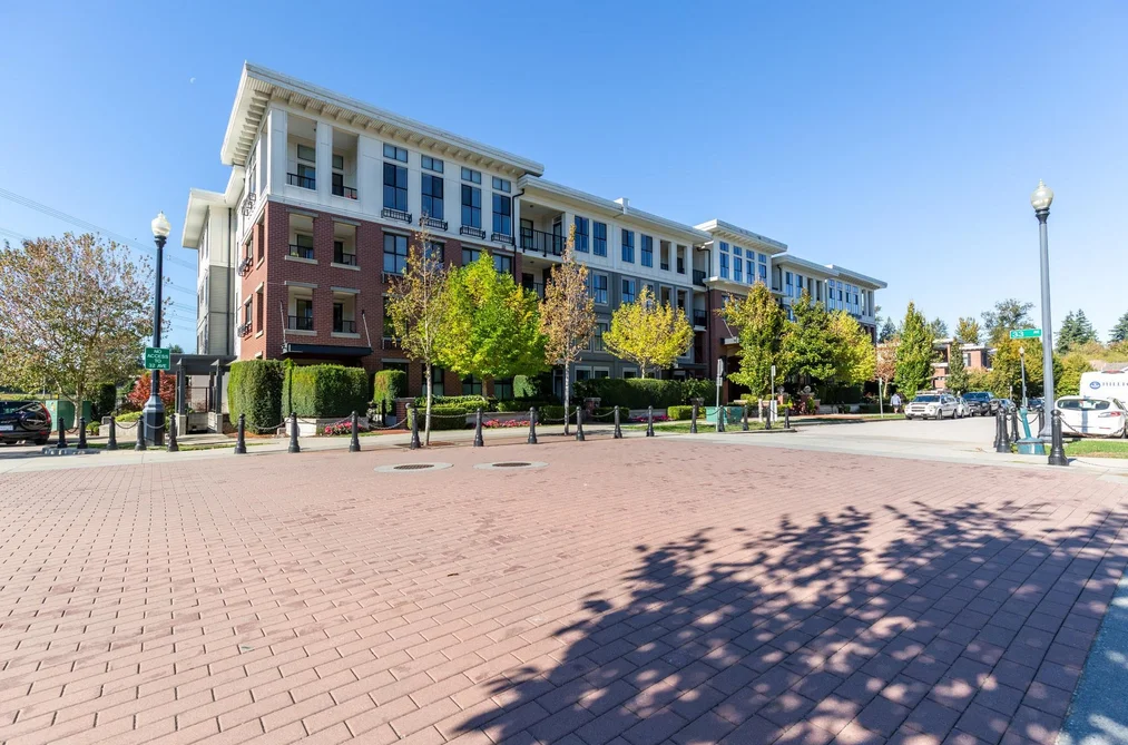 Condo for sale at 413 3323 151 Street Surrey British Columbia - MLS: R3109159