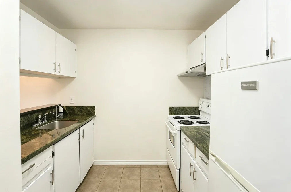 413 8120 COLONIAL DRIVE, Richmond BC V7C 4V2, Richmond BC — Residential for Sale - Photo 3