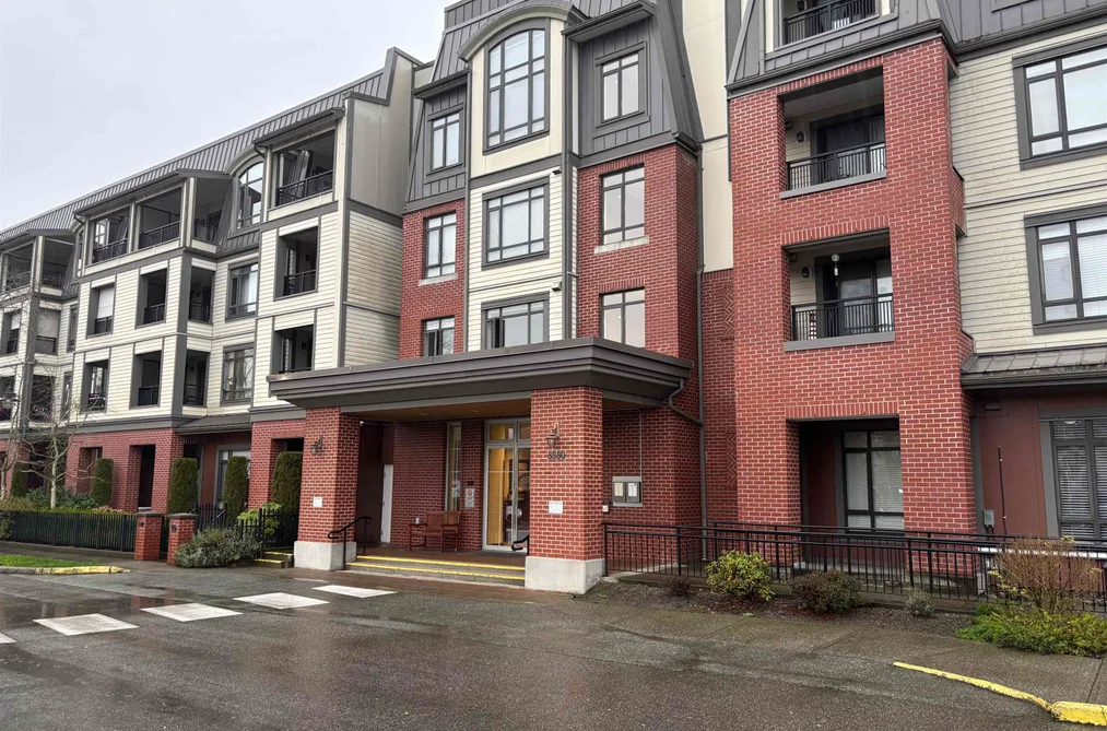 Condo for sale at 413 8880 202 Street Langley British Columbia - MLS: R3073421